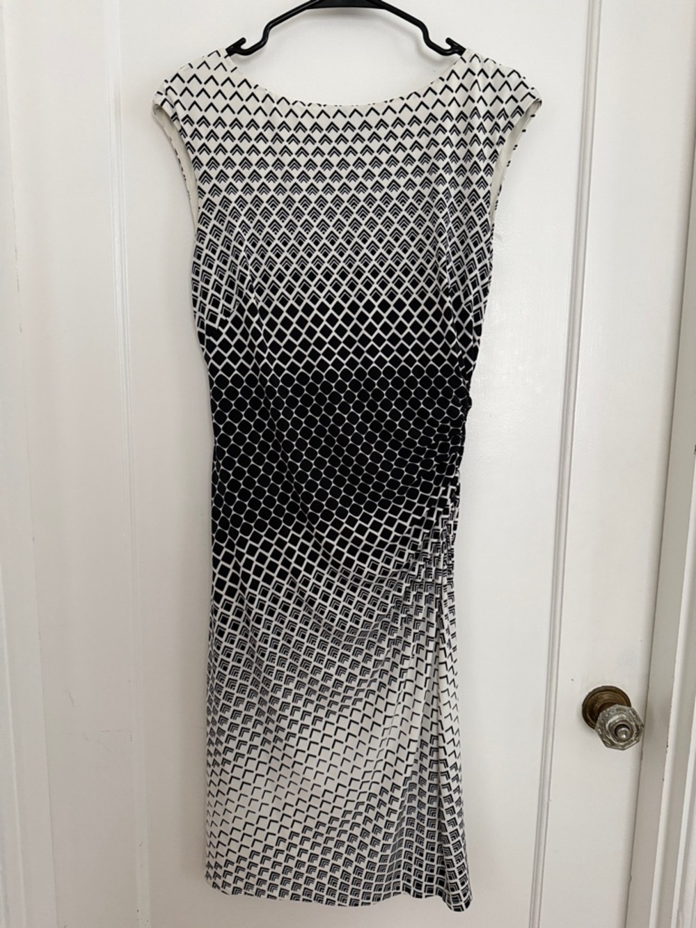 Lauren Ralph Lauren•Black and White Geometric Ombre Midi Dress•Size 6